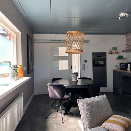 B&B Het Kleine Huisje 埃曼 外观 照片